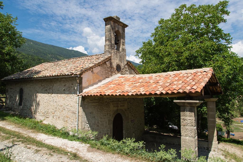 Les Callunes Anciennement Le Beausejour Анно Экстерьер фото